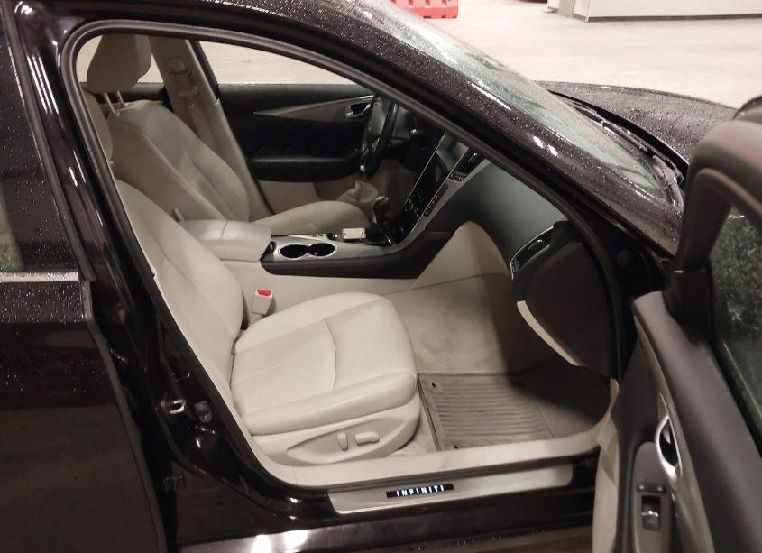 Photo 5 of 2015 Infiniti Q50 PREMIUM (VIN JN1BV7AR5FM402553)