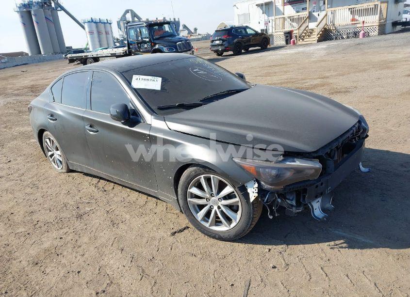 2015 Infiniti Q50 (VIN JN1BV7AR5FM423676) main photo