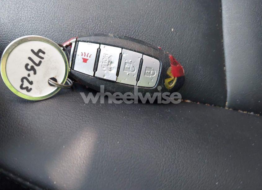 Photo 11 of 2015 Infiniti Q50 (VIN JN1BV7AR5FM423676)