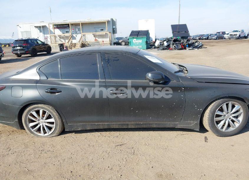 Photo 13 of 2015 Infiniti Q50 (VIN JN1BV7AR5FM423676)