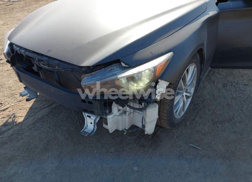 Photo 18 of 2015 Infiniti Q50 (VIN JN1BV7AR5FM423676)