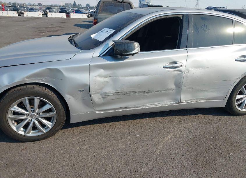 Photo 6 of 2015 Infiniti Q50 PREMIUM (VIN JN1BV7AR6FM399792)