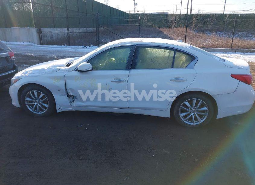 Photo 13 of 2015 Infiniti Q50 (VIN JN1BV7AR6FM405557)