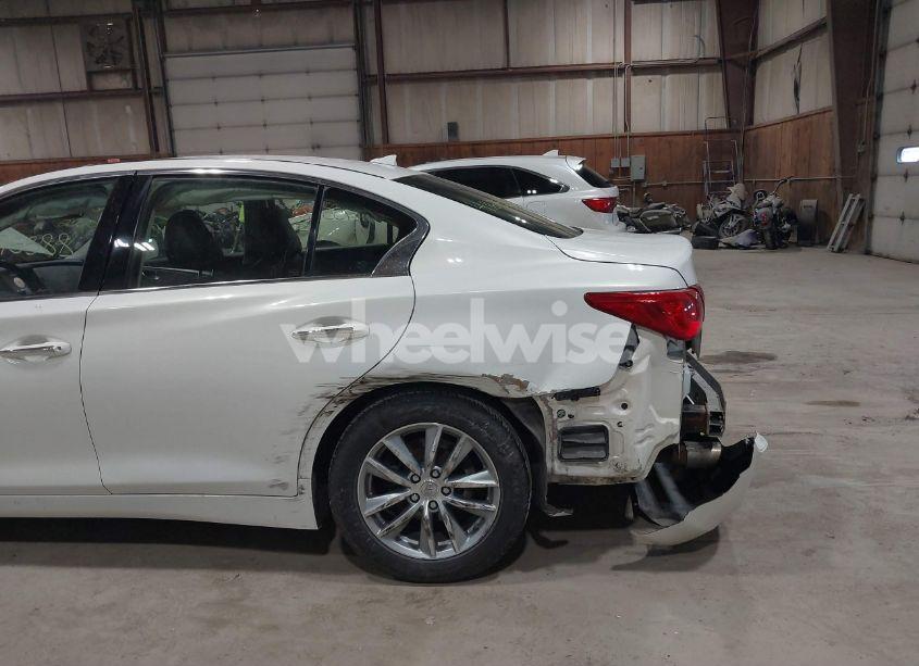 Photo 6 of 2015 Infiniti Q50 (VIN JN1BV7AR6FM423850)