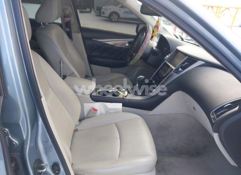Photo 5 of 2015 Infiniti Q50 PREMIUM (VIN JN1BV7AR7FM414591)