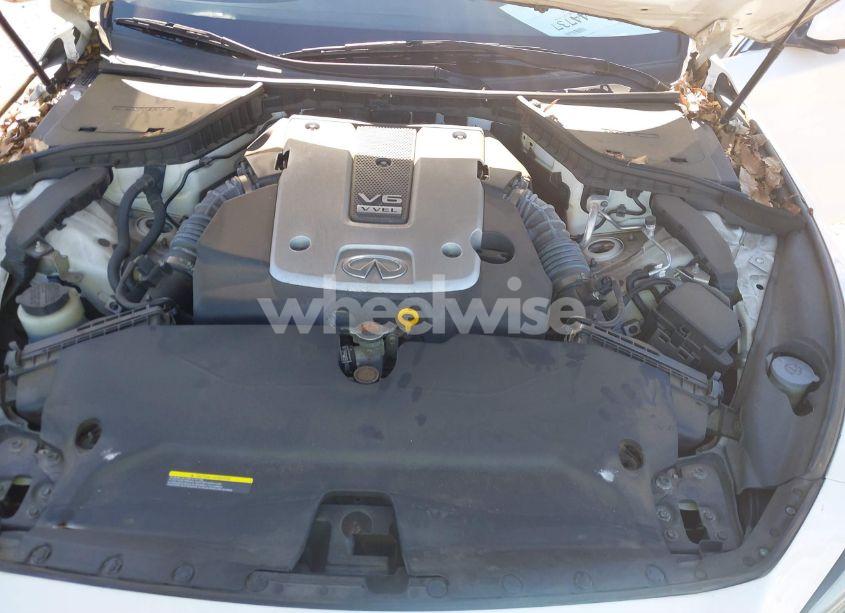 Photo 10 of 2015 Infiniti Q50 (VIN JN1BV7AR7FM418723)