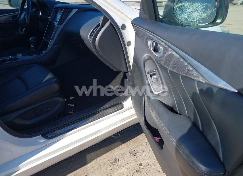 Photo 5 of 2015 Infiniti Q50 (VIN JN1BV7AR7FM418723)