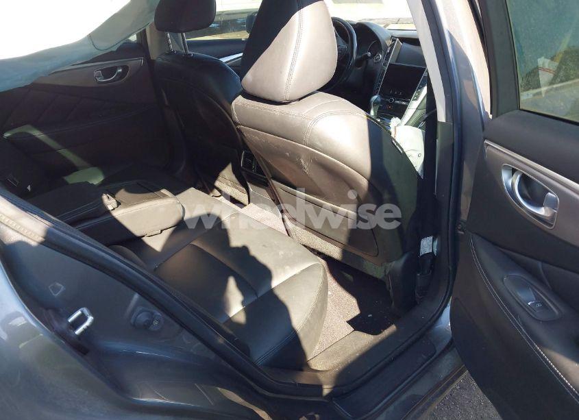 Photo 8 of 2015 Infiniti Q50 (VIN JN1BV7AR7FM420648)