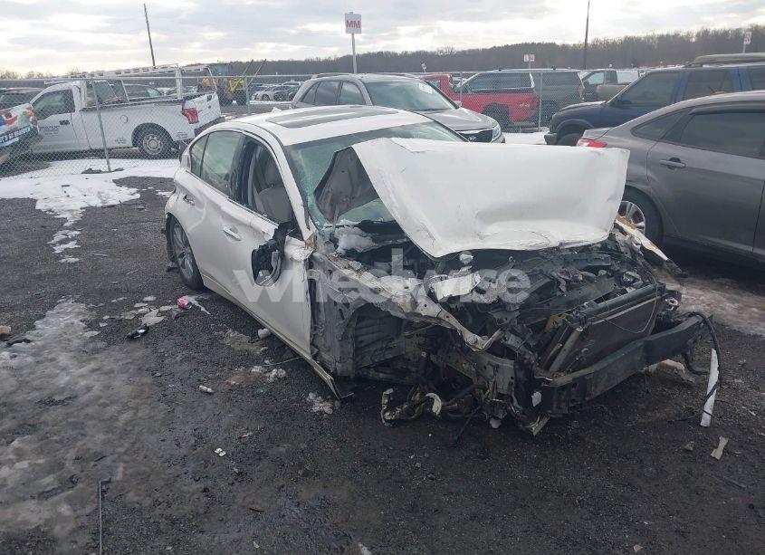 2014 Infiniti Q50 (VIN JN1BV7AR8EM688686) main photo