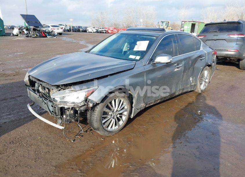 Photo 2 of 2015 Infiniti Q50 PREMIUM (VIN JN1BV7AR8FM410162)