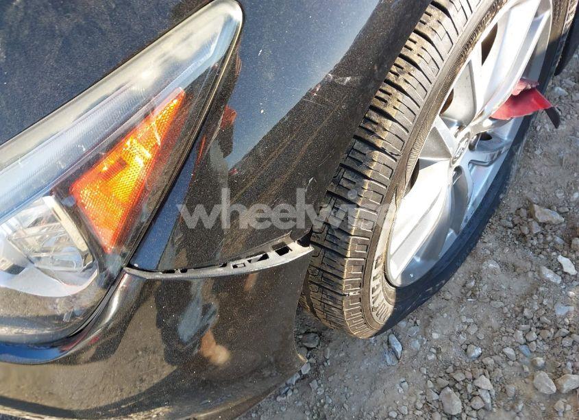 Photo 6 of 2015 Infiniti Q50 (VIN JN1BV7AR8FM423896)