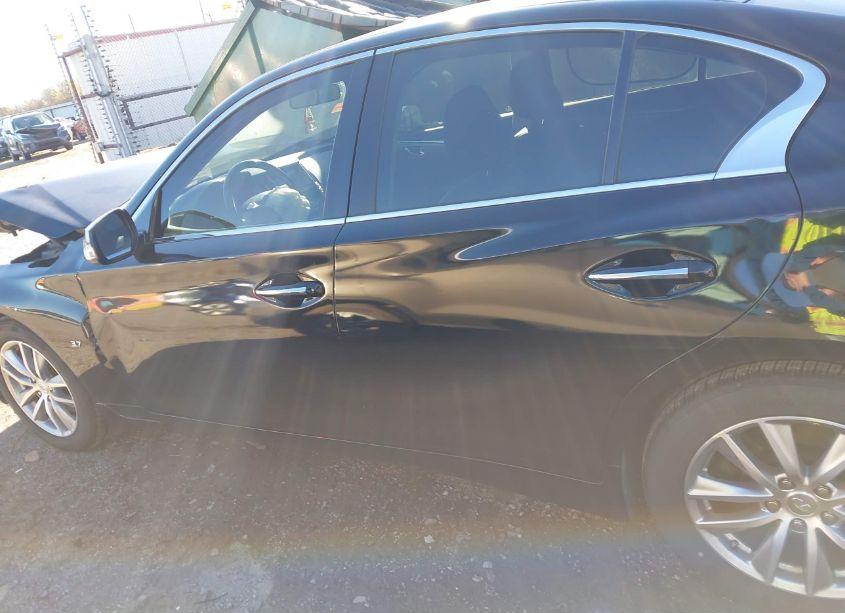 Photo 15 of 2015 Infiniti Q50 (VIN JN1BV7AR9FM410882)