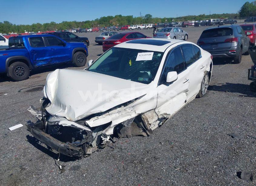 Photo 2 of 2015 Infiniti Q50 PREMIUM (VIN JN1BV7AR9FM413538)