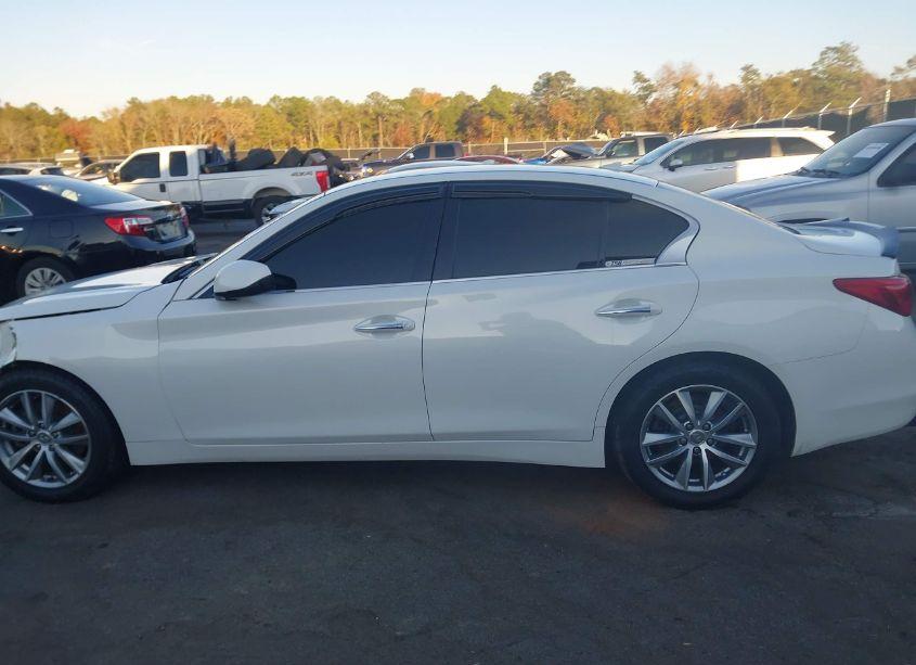 Photo 14 of 2015 Infiniti Q50 (VIN JN1BV7ARXFM408624)