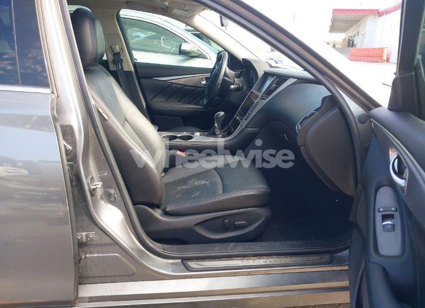 Photo 5 of 2015 Infiniti Q50 (VIN JN1BV7ARXFM415766)