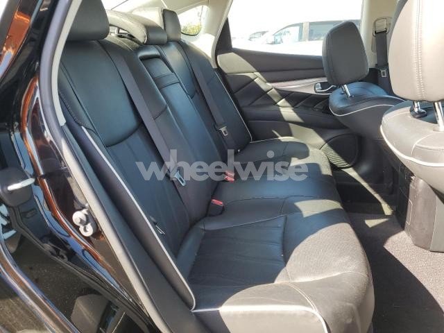 Photo 11 of 2019 INFINITI Q70 3.7 LUXE (VIN JN1BY1AP1KM505613)