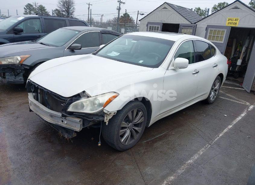 Photo 2 of 2013 Infiniti M37 N/A (VIN JN1BY1AP2DM511813)
