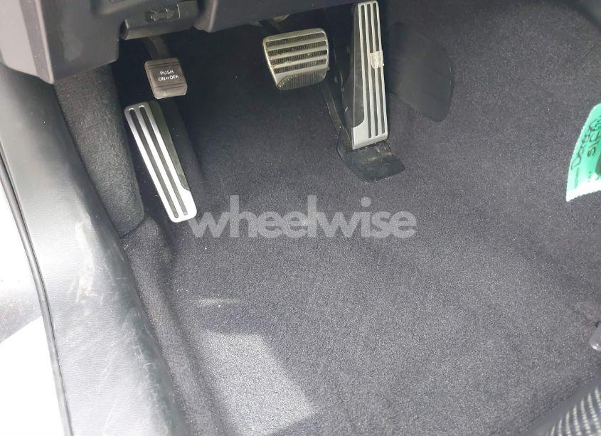 Photo 18 of 2018 Infiniti Q70 3.7 LUXE (VIN JN1BY1AP2JM181019)