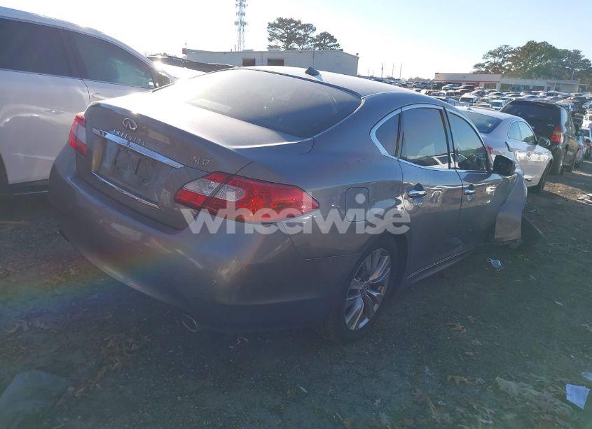 Photo 4 of 2013 Infiniti M37 N/A (VIN JN1BY1AP3DM511643)
