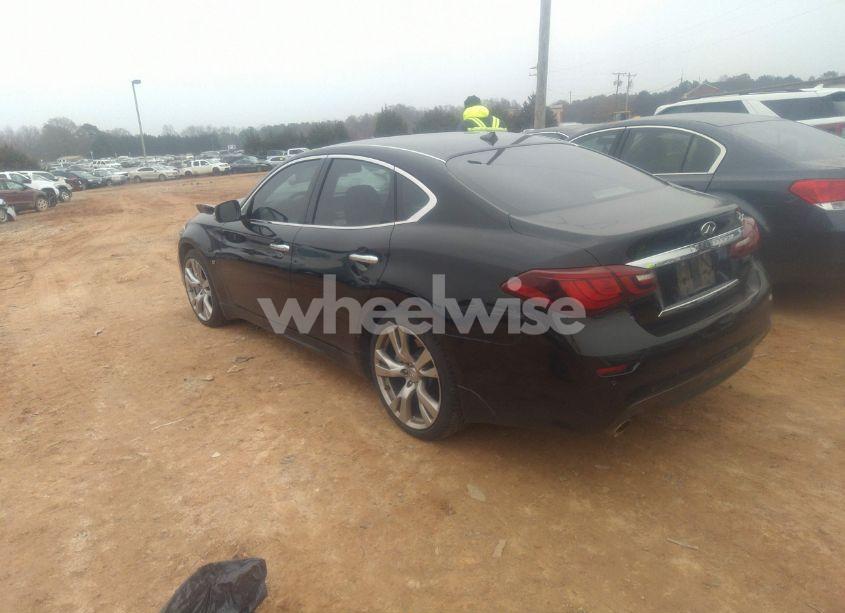 Photo 3 of 2015 Infiniti Q70 3.7 (VIN JN1BY1AP5FM541228)