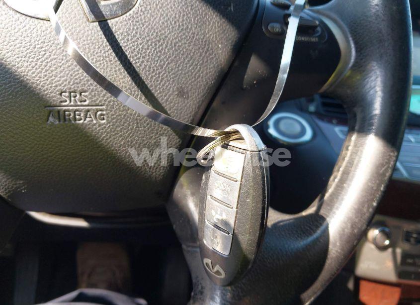 Photo 11 of 2015 Infiniti Q70 3.7X (VIN JN1BY1AR2FM560837)