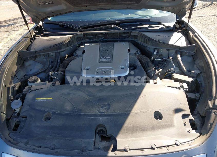 Photo 10 of 2018 Infiniti Q70 3.7X LUXE (VIN JN1BY1AR3JM220783)