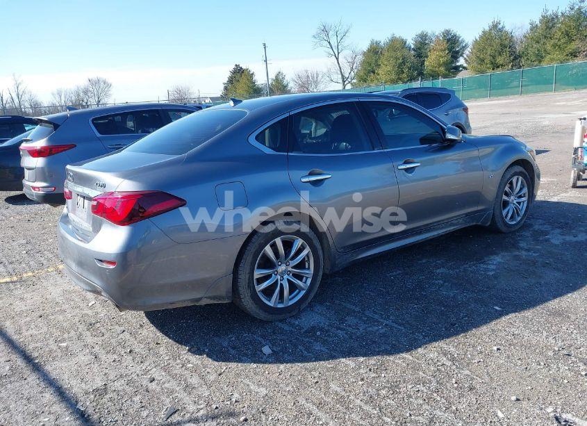 Photo 4 of 2018 Infiniti Q70 3.7X LUXE (VIN JN1BY1AR3JM220783)