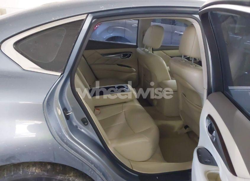 Photo 8 of 2018 Infiniti Q70 3.7X LUXE (VIN JN1BY1AR8JM220035)