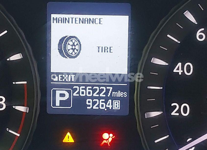 Photo 15 of 2015 Infiniti Q70 3.7X (VIN JN1BY1AR9FM561113)