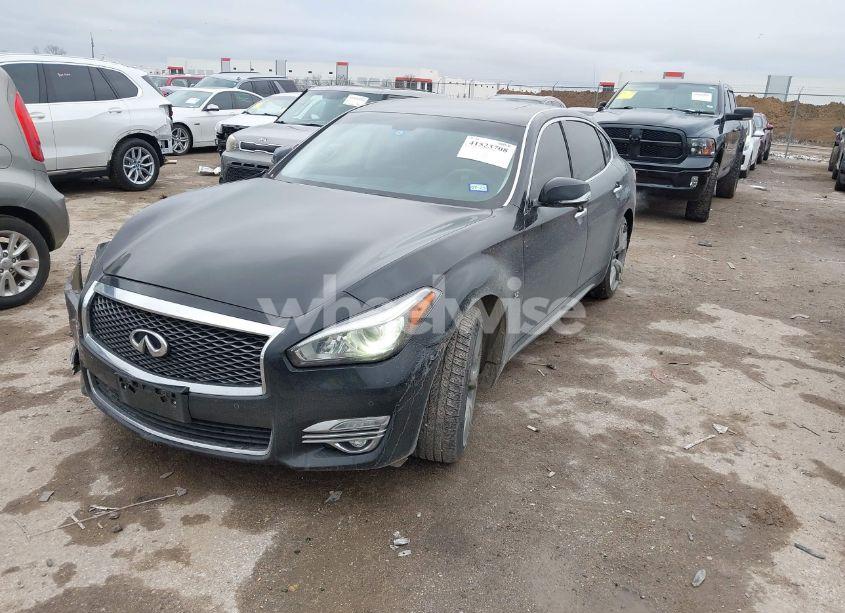 Photo 2 of 2019 Infiniti Q70l 3.7 LUXE (VIN JN1BY1PP2KM685627)