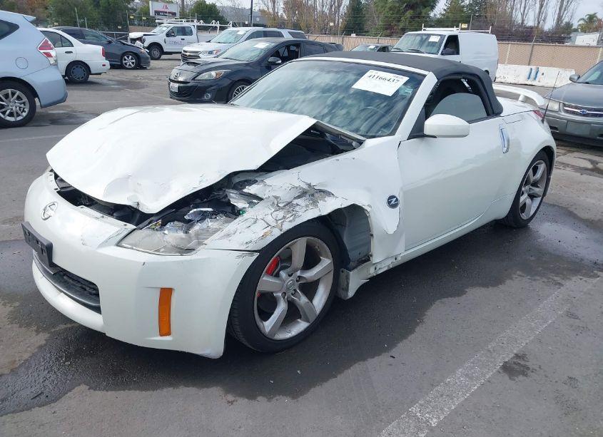Photo 2 of 2007 Nissan 350z TOURING (VIN JN1BZ36AX7M655059)