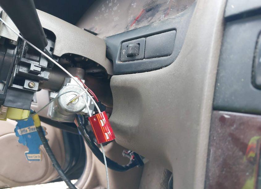 Photo 11 of 1998 Nissan Maxima GLE/GXE/SE (VIN JN1CA21A3WT402294)