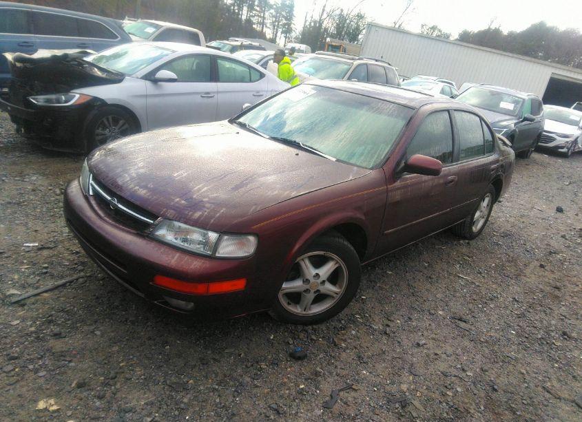 Photo 2 of 1999 Nissan Maxima GLE/GXE/SE/SE-L (VIN JN1CA21A5XT704218)
