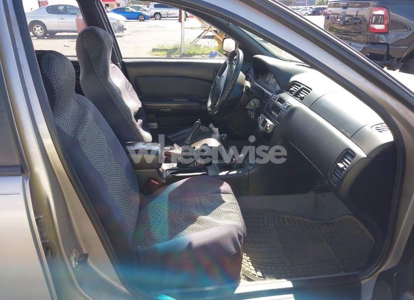 Photo 5 of 1998 Nissan Maxima GLE/GXE/SE (VIN JN1CA21A6WT301301)