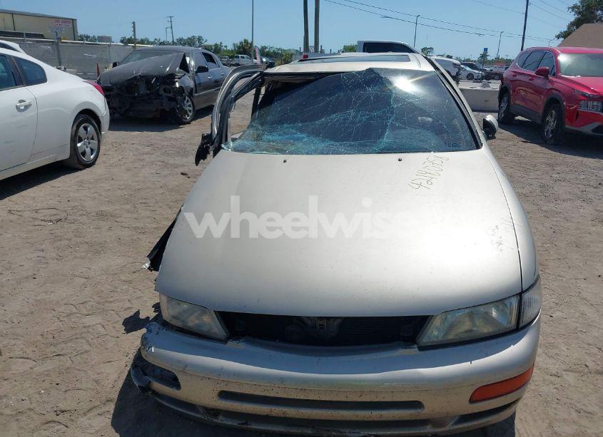 Photo 11 of 1999 Nissan Maxima GLE/GXE/SE/SE-L (VIN JN1CA21A8XT109136)