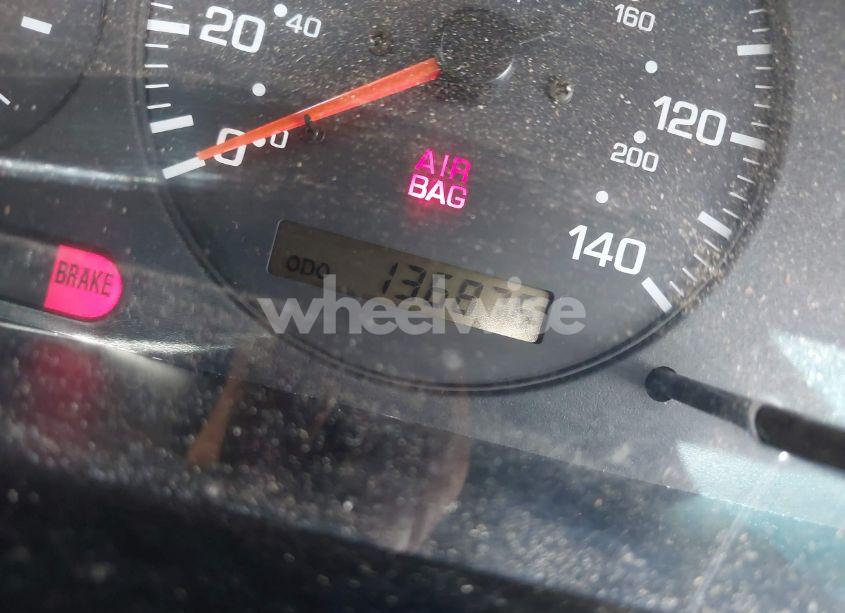 Photo 14 of 1999 Nissan Maxima GLE/GXE/SE/SE-L (VIN JN1CA21A8XT109136)