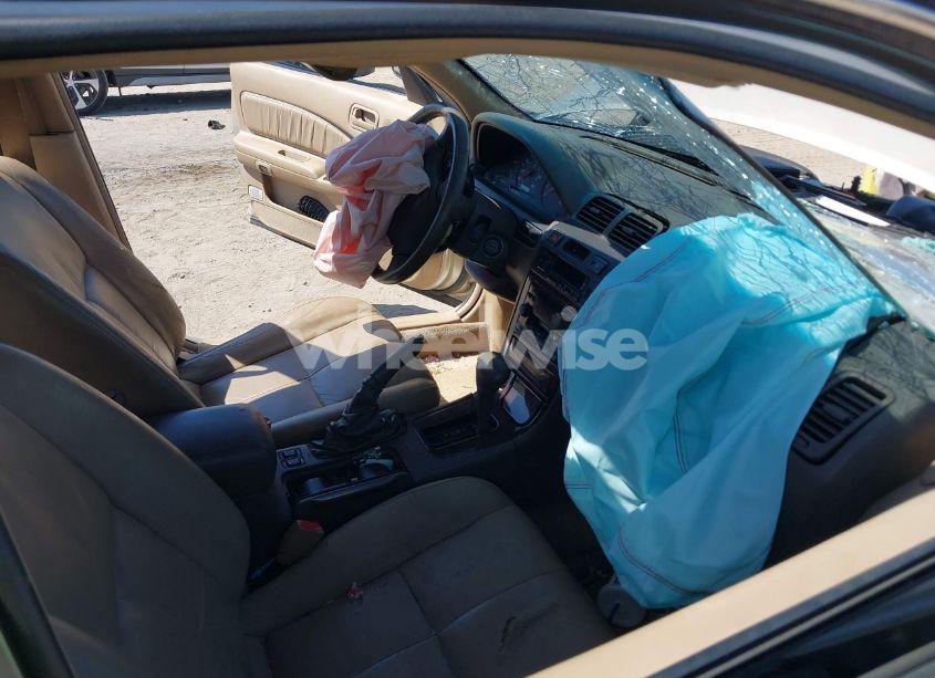 Photo 5 of 1999 Nissan Maxima GLE/GXE/SE/SE-L (VIN JN1CA21A8XT109136)