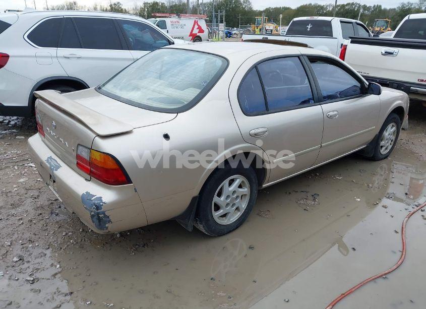 Photo 4 of 1996 Nissan Maxima GLE/GXE/SE (VIN JN1CA21D0TT704597)
