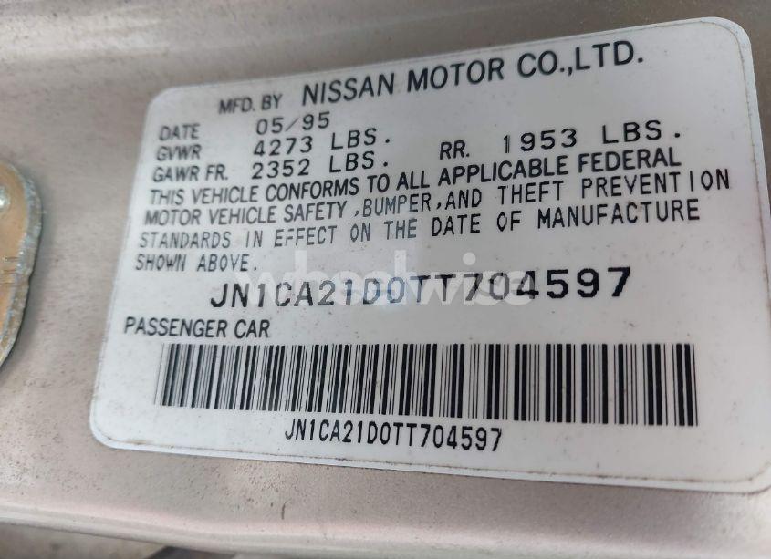 Photo 9 of 1996 Nissan Maxima GLE/GXE/SE (VIN JN1CA21D0TT704597)