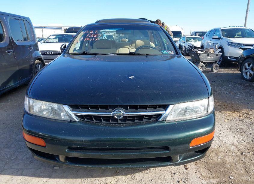 Photo 12 of 1998 Nissan Maxima GLE/GXE/SE (VIN JN1CA21D0WM905429)