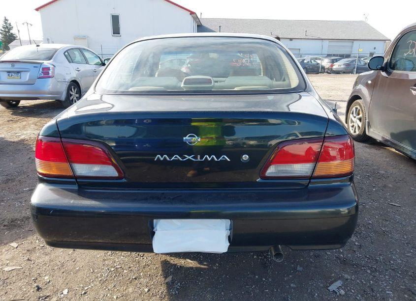Photo 16 of 1998 Nissan Maxima GLE/GXE/SE (VIN JN1CA21D0WM905429)