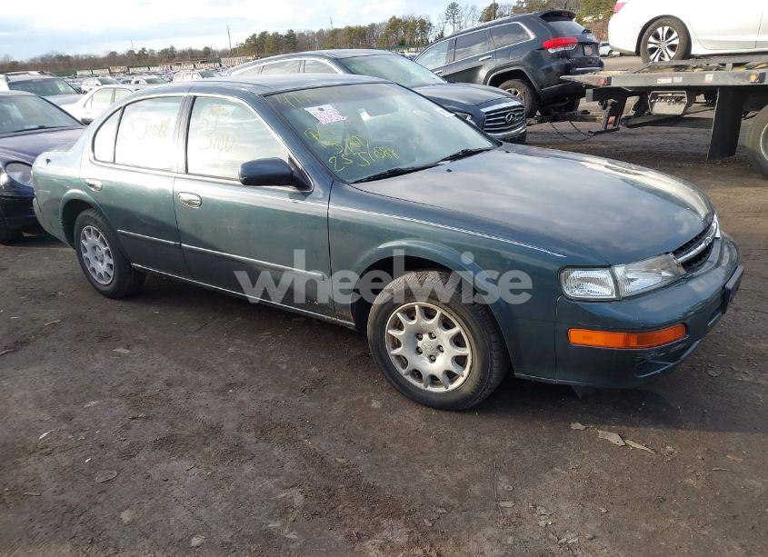 1999 Nissan Maxima GLE/GXE/SE/SE-L (VIN JN1CA21D0XT806150) main photo
