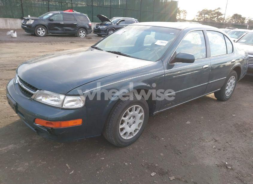 Photo 2 of 1999 Nissan Maxima GLE/GXE/SE/SE-L (VIN JN1CA21D0XT806150)