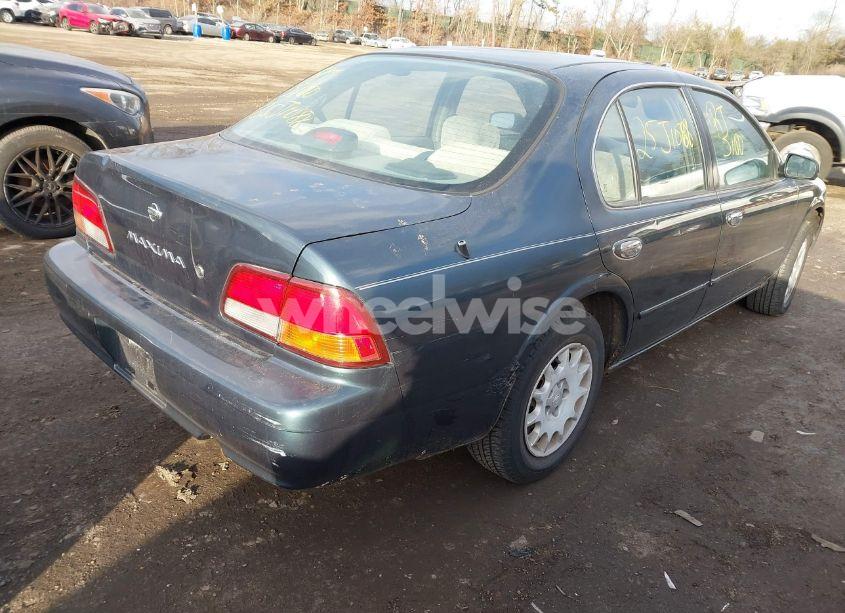 Photo 4 of 1999 Nissan Maxima GLE/GXE/SE/SE-L (VIN JN1CA21D0XT806150)