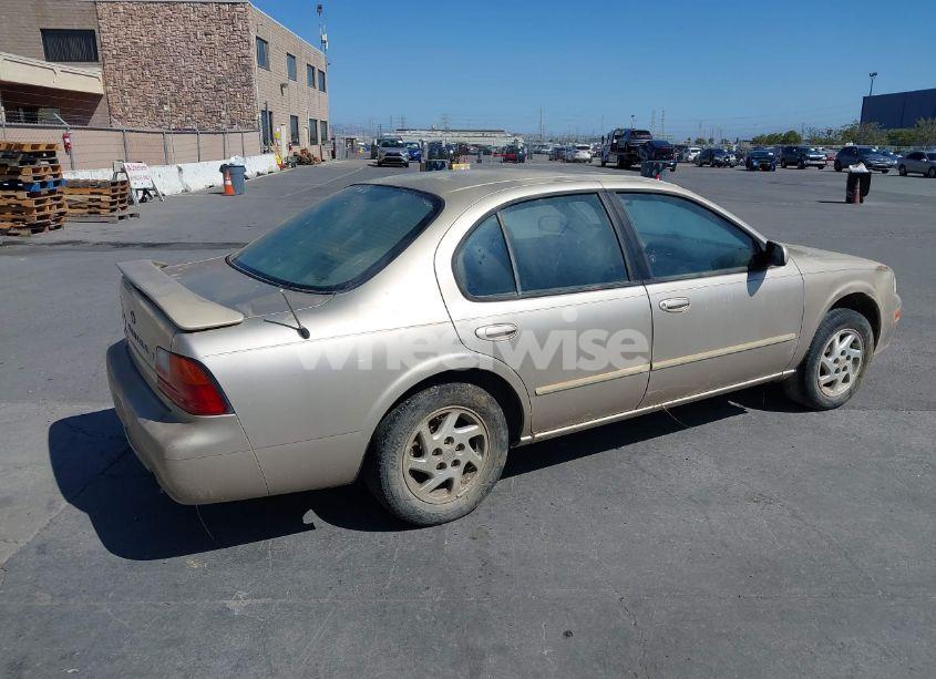 Photo 4 of 1996 Nissan Maxima GLE/GXE/SE (VIN JN1CA21D1TT171465)