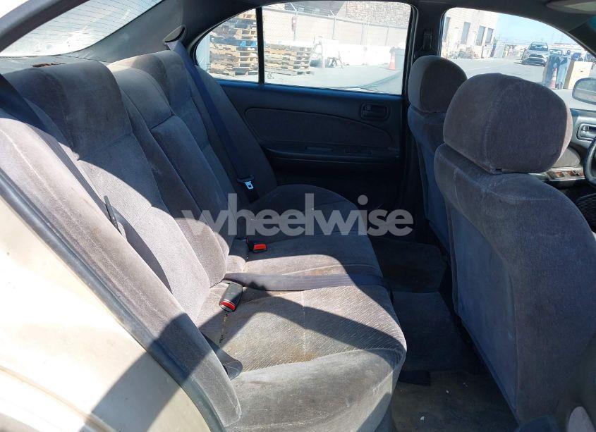 Photo 8 of 1996 Nissan Maxima GLE/GXE/SE (VIN JN1CA21D1TT171465)