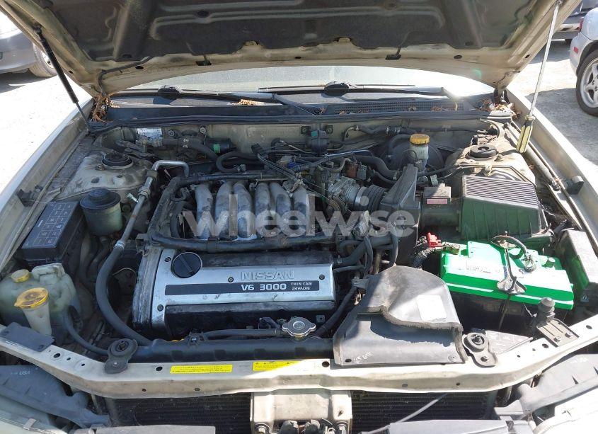 Photo 10 of 1999 Nissan Maxima GLE/GXE/SE/SE-L (VIN JN1CA21D1XM415860)