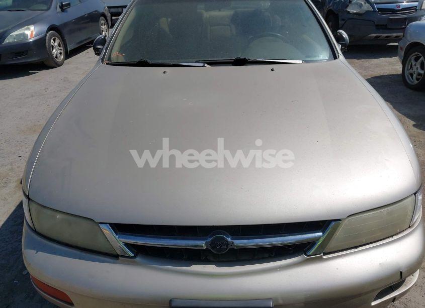 Photo 6 of 1999 Nissan Maxima GLE/GXE/SE/SE-L (VIN JN1CA21D1XM415860)