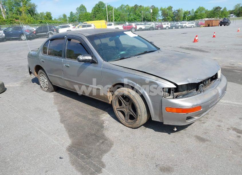 1999 Nissan Maxima GLE/GXE/SE/SE-L (VIN JN1CA21D1XT202977) main photo
