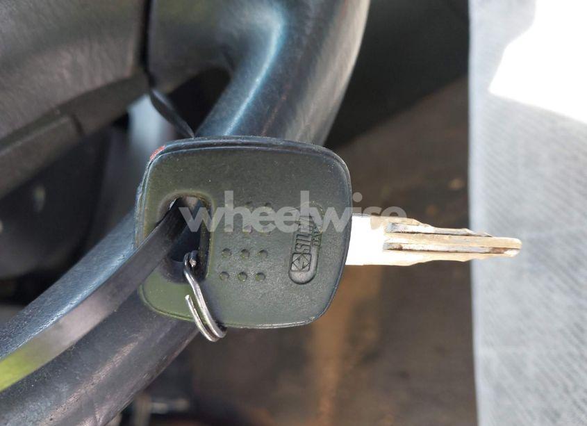 Photo 11 of 1999 Nissan Maxima GLE/GXE/SE/SE-L (VIN JN1CA21D1XT202977)